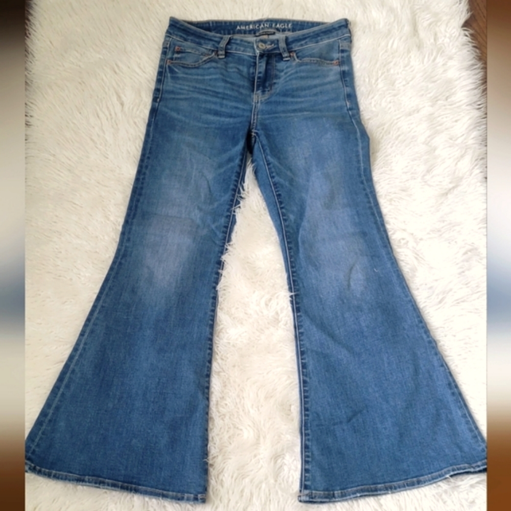 AMERICAN EAGLE FESTIVAL FLARE JEAN